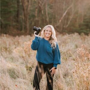 Vici Kerry Relaxed Long Sleeve Sweater